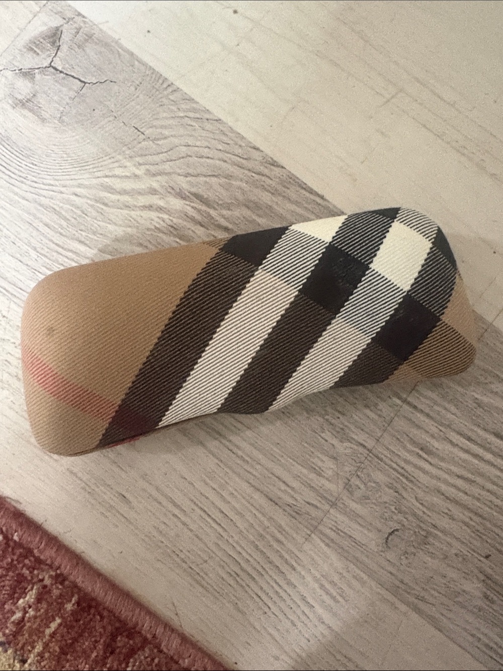 Burberry Sunglasses /Eyeglasses Medium Hard Case